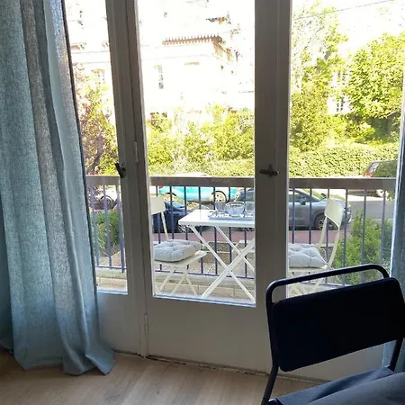 Jade, Au Coeur De La Apartment